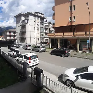  Appartamento Centrale Fino A 8 Posti Letto